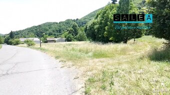 Stavebný pozemok v malebnej obci Ostrý Grúň o výmere 6827m2 - 3