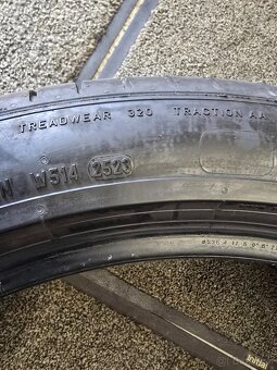 Predam 2 letne pneu Pirelli 275/40R21 107Y RFT - 3