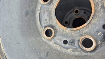 Zimné pneu 205/55 R16 + plechové disky - 3