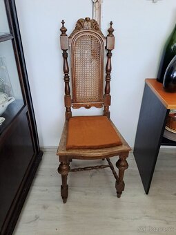 Predám starožitné stoličky 3ks - 3