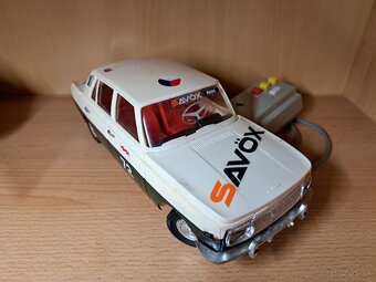 stara hracka wartburg - 3