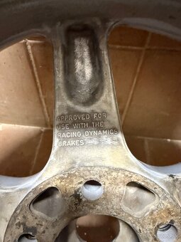 Predám alu Racing Dynamics RGP R17 5x120 - 3