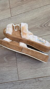UGG šlapky bledé - 3