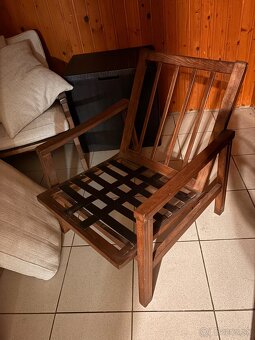 Ošetrené kreslá - 3