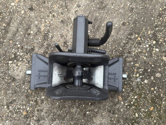 Automatické posúvné tiahlo Claas Axion, Arion - 3