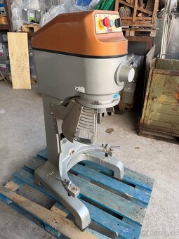 Univerzální robot SPAR - 40HI-E - 3