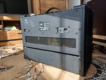 VOX AC15C1 + case - 3