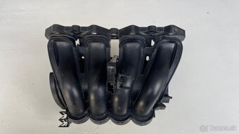 Sanie, vstrekovače Peugeot 206 - 3