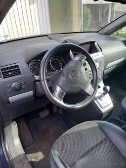 Opel Zafira - 3