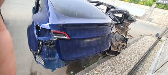 TESLA MODEL Y ZADNE LAVE DVERE KOMPLET - 3