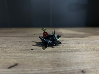 Sklenená figúrka – vintage dekorácia, zberateľský kus, 3x5cm - 3