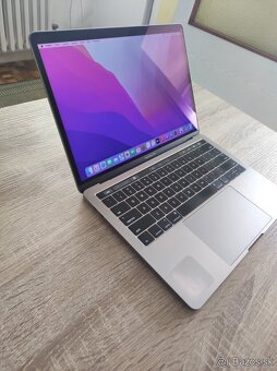 MacBook Pro / 13inch 2016 / 16GB / 256GB - 3