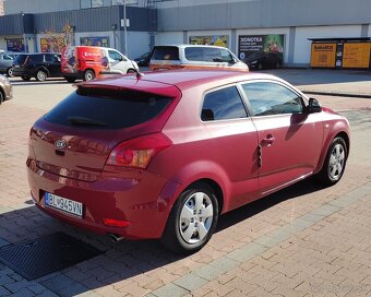 Kia ProCeed 1.4, nová STK a EK, 186 000 km - 3