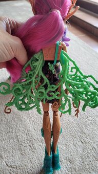 Bábika Monster High Treesa Thornwillow - 3