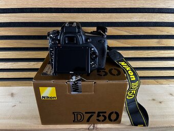 Nikon D750 + AF-S NIKKOR 24-70 mm, f/2,8G ED - 3