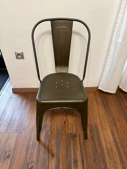 NA PREDAJ – INDUSTRIÁLNE STOLIČKY - 3