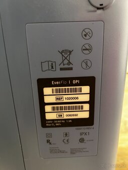 Kyslíkový koncentrátor Respironics EverFlo OPI - 3