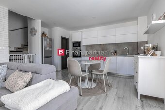 F032-113PEFU - LEN U NÁS krásny trojizbový byt so záhrad - 3