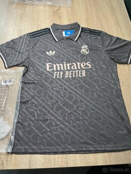 Real Madrid, Liverpool - 3