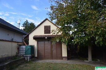 Na predaj veľký dvojgeneračný rodinný dom pri lese na Záhorí - 3