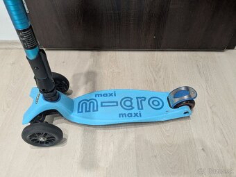Detská skladacia kolobežka Micro Maxi Deluxe Bright Blue - 3