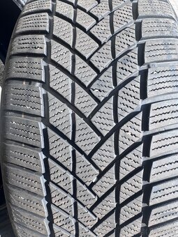 Predám zimné pneu 235/55R19 - 3
