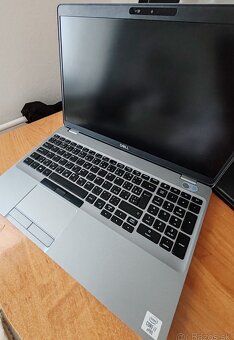Dell Latitude 5511 - 3
