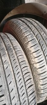 Pneu 165/70R13 - 3