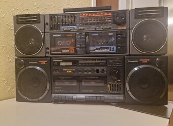 3D zvuk  PHILIPS BOOMBOX 230v 12v Baterky FM kazeťák - 3