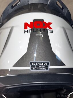 Prilba / helma  Značka: NOX Helmets N401 Xeno Veľkosť: L - 3