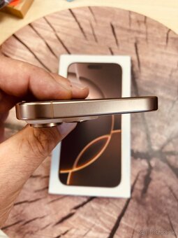 iPhone 16 pro Max 256 Gold batéria 93% originál top stav - 3