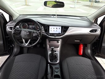 Opel Astra Sports Tourer - 3