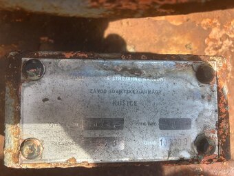 Nádrž na naftu - 3