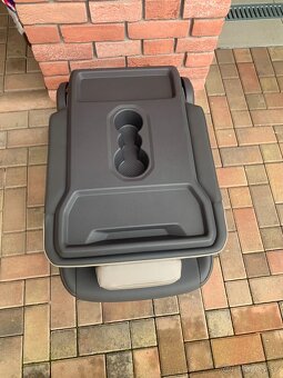 Prodám prostřední sedadlo VW Multivan T7 - 3