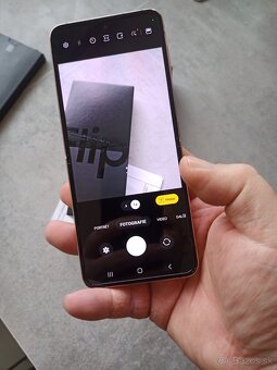 Samsung Galaxy Z Flip 4 - 3