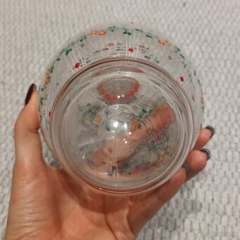 Stará sklenená ručne maľovaná karafa - 3