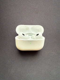 Apple AirPods Pro 2023 s MagSafe - 3