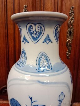 MODRÁ A BIELA PORCELÁNOVÁ VÁZA--ČÍNA - 3