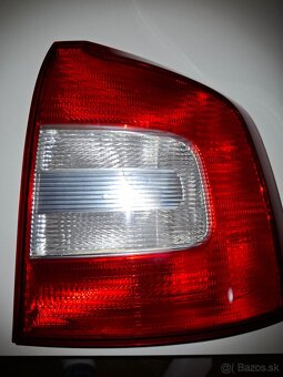 Zadné svetlá octavia 2 combi facelift - 3