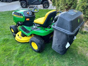 Traktorova Kosačka John deere d125 - 3