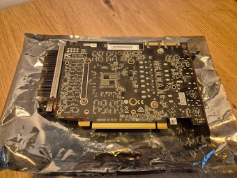 ZOTAC GeForce GTX 1070 Mini - 3