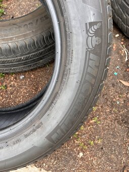 235/60 r18 - 3
