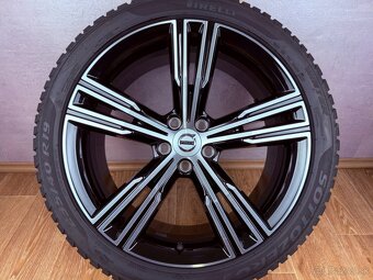 Originál zimní kolesa Volvo S60 R19 - 3