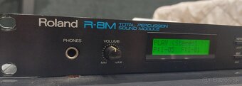 Roland R8M - 3