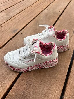 Sketchers - 3