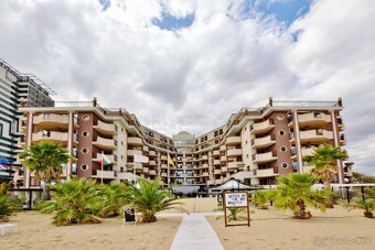 Luxusní apartmán 2+kk (62 m²) v první linii - 3