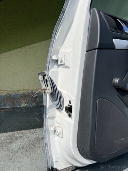 Octavia 2 zadné dvere sedan - 3