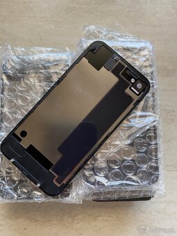 Iphone 4/4s zadne krity - 3