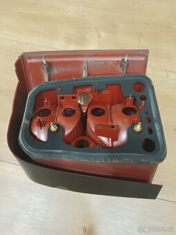 Zadné ľavé (poškodené) svetlo VW Passat B5 Combi - 3