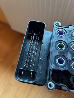 Riadiaca jednotka ABS 1K0 907 379 AE - 3